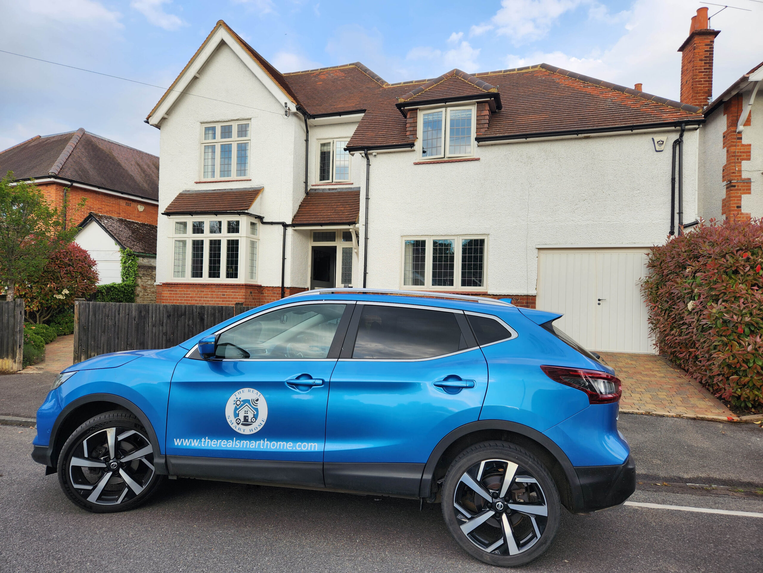 the real smart home car